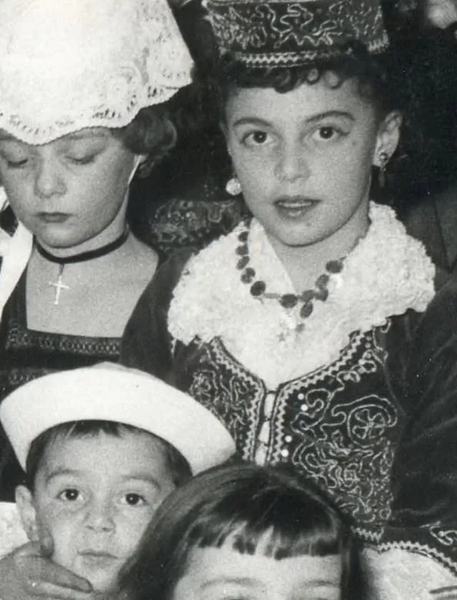 Дианы фон Фюрстенберг (вверху слева) 