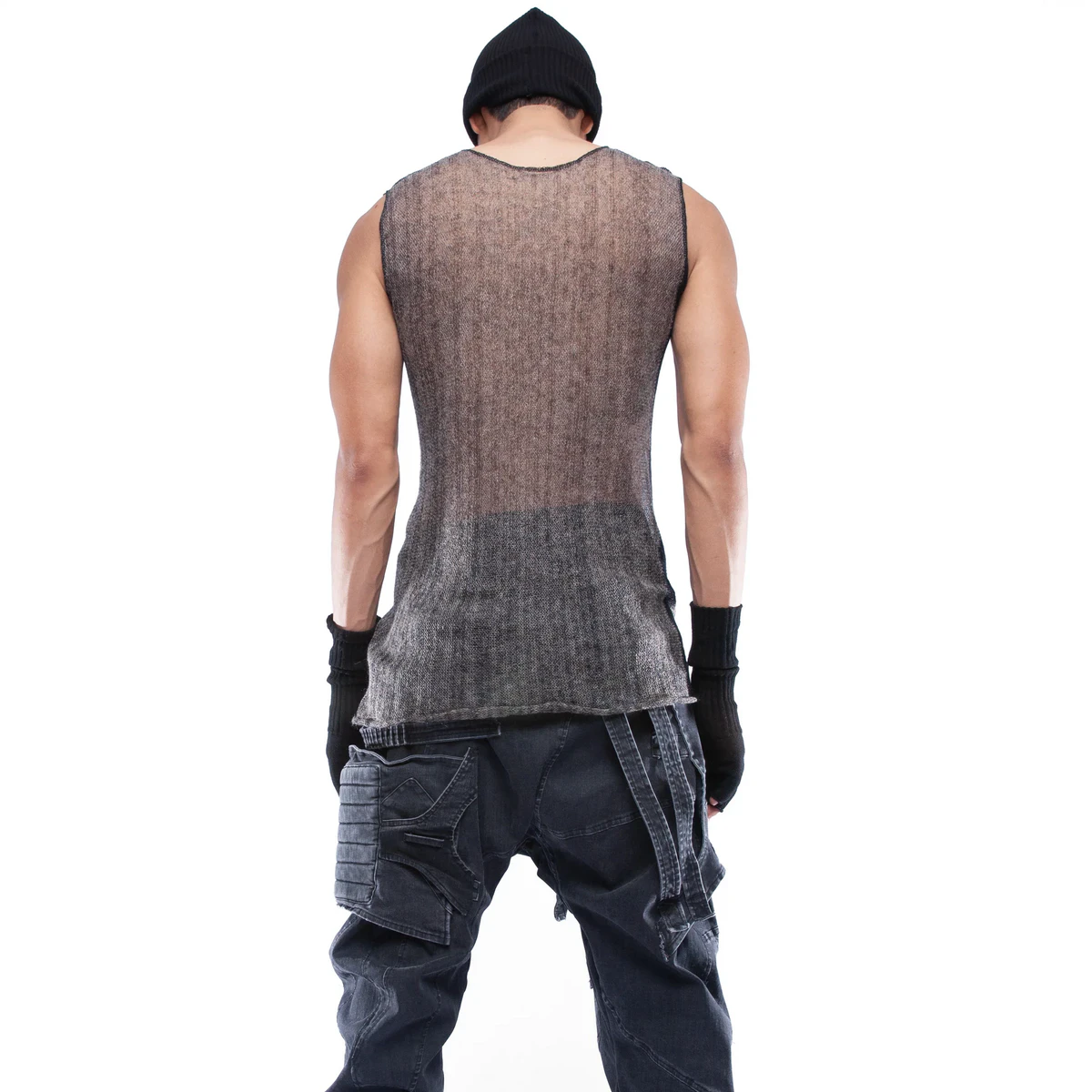 Топ No Sleeve Reframe